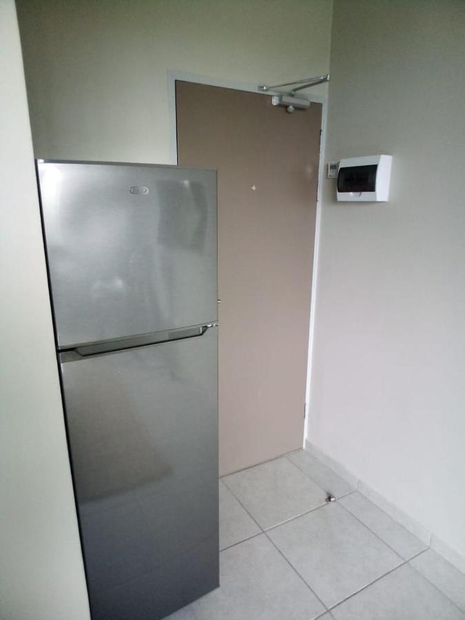 Rosebank Accommodation ヨハネスブルグ エクステリア 写真