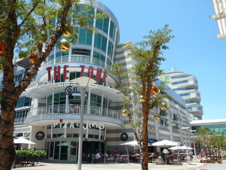 Rosebank Accommodation ヨハネスブルグ エクステリア 写真